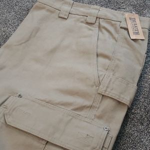 NWT Duluth men's flat front cargo pant